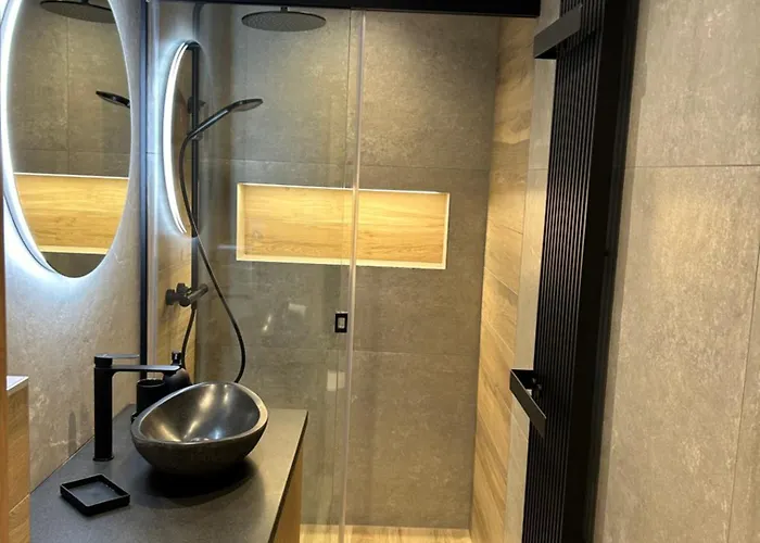 热尔内勒度假屋 布永